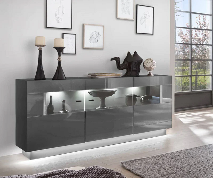 Display Cabinets and Their Capability to Transform a Room
